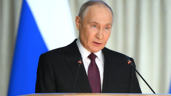 Путин вручил в Кремле награды российским паралимпийцам