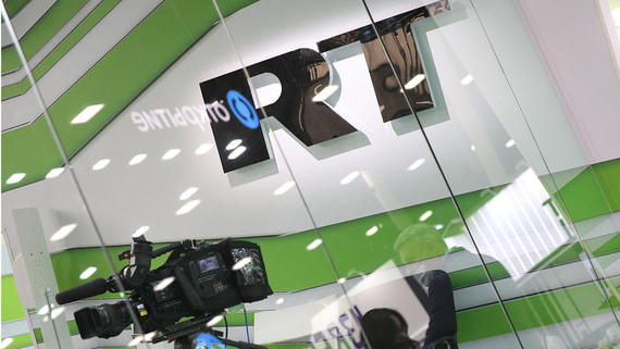 Корреспондент и оператор RT пострадали на юге Ливана после удара Израиля