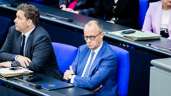 Мерц назвал вето Орбана на кредит для Украины «актом грубой нелояльности»