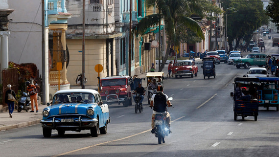 Песков: РФ обсуждает с Кубой варианты оказания помощи