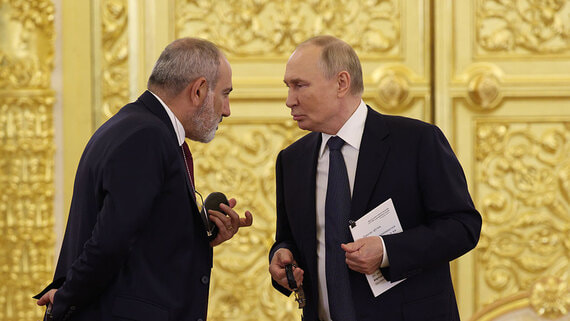 Путин обсудил с Пашиняном развитие двусторонних отношений