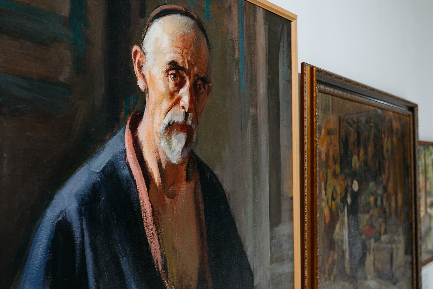 «Смена» зовет: что общего у Казани и Ташкента в искусстве XX века