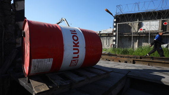 Молдавия разрешила «Лукойлу» временно возобновить работу автозаправок