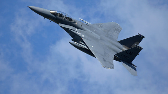 Одного из пилотов сбитого над Ираном истребителя США спасли