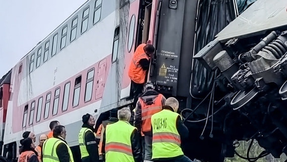 Число пострадавших при сходе вагонов в Ульяновской области выросло до 55