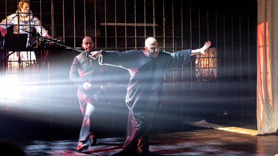 Лир: театр с изнанки