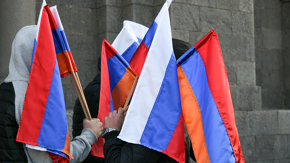 Армения заявила, что выйдет из ОДКБ и ЕАЭС, если Россия повысит цены на газ