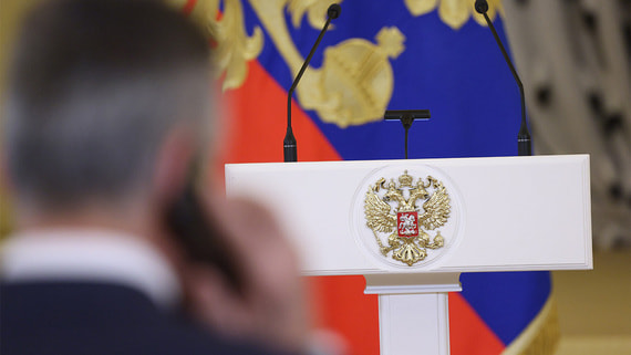 Песков: в Кремле ощутили перебои со связью и интернетом