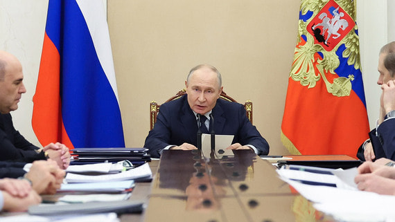 Путин поручил объяснить расхождение прогнозов правительства и данных по ВВП