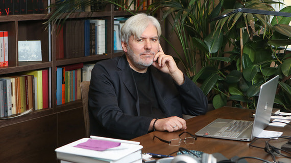 Евгений Водолазкин: Через ИИ можно увидеть Бога как творца