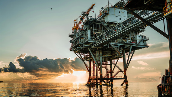 США вновь разрешили операции по продаже российской нефти, загруженной на танкеры