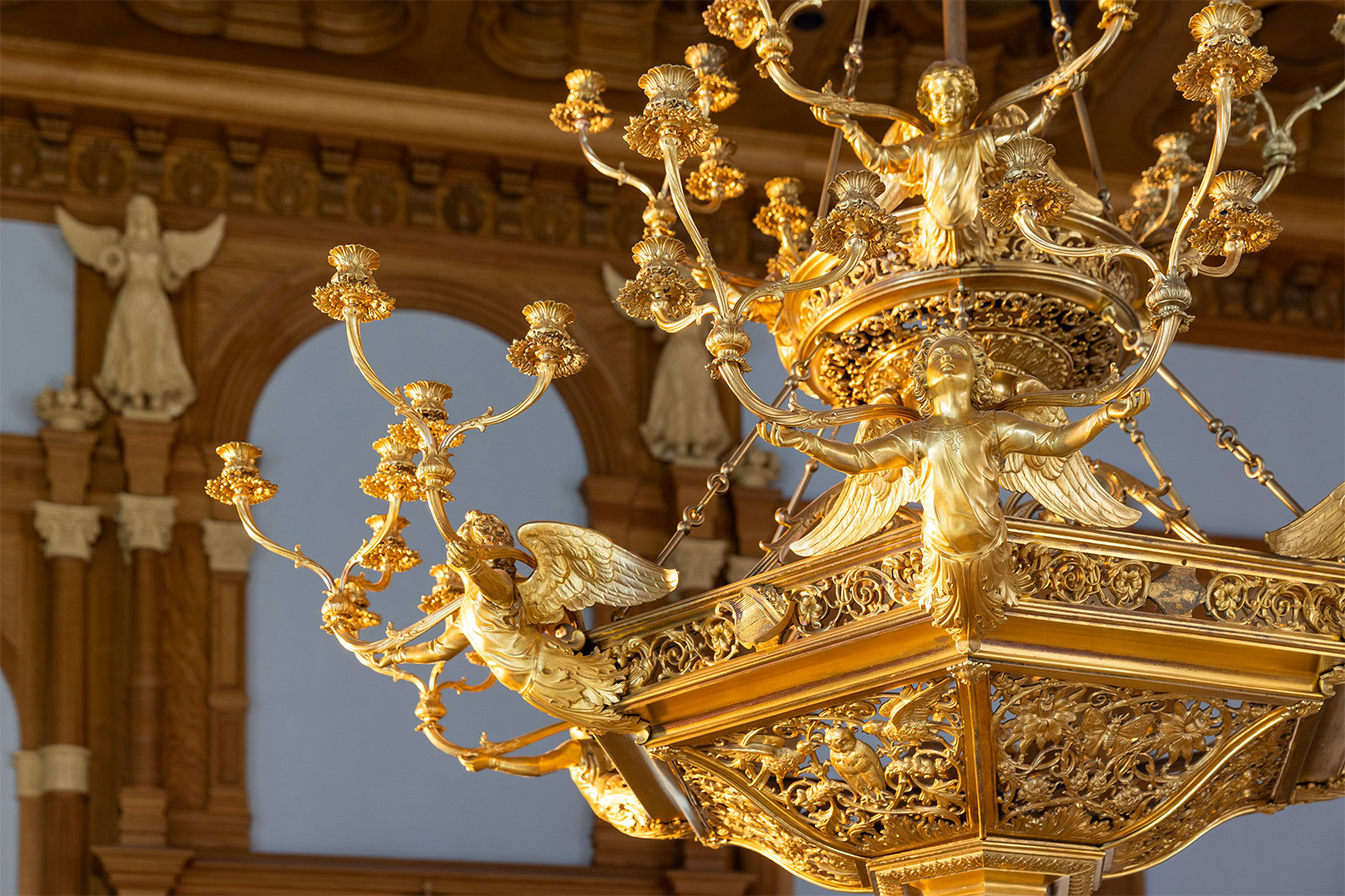 Маски и власть: как устроена новая экспозиция в Дрездене