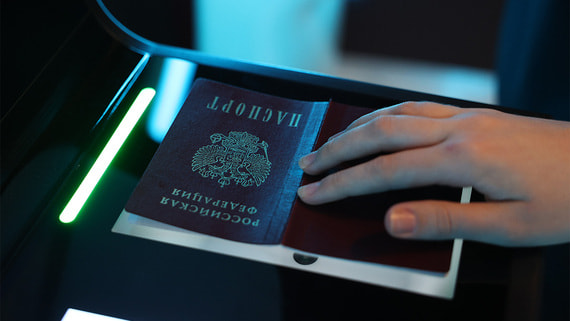 Ревенко: ЕР не планирует обсуждать замену паспортов в 60 лет