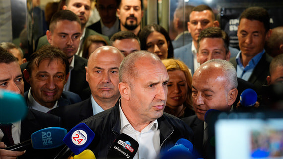 На выборах в Болгарии больше всего голосов набрала партия экс-президента