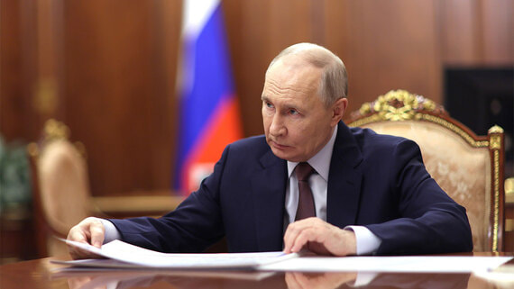 Путин отметил мужество людей, устранявших последствия аварии в Чернобыле