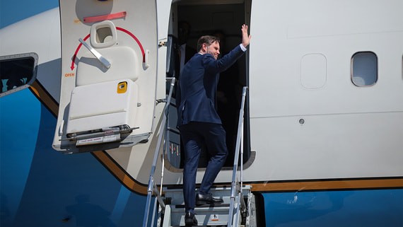 Вэнс вылетит в Пакистан на переговоры с Ираном 21 апреля