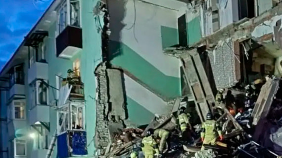 Двух погибших обнаружили на месте обрушения подъезда в Сызрани