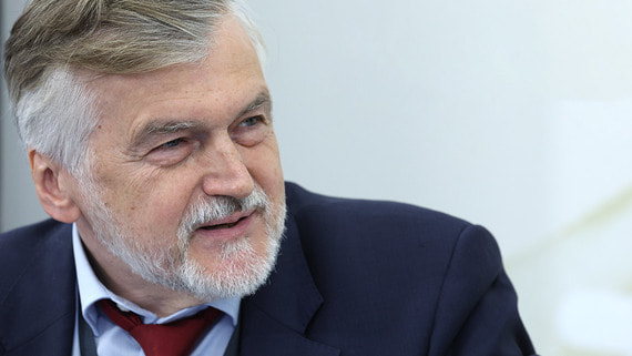 Андрей Клепач: Наша экономика похожа на женщину с узкой талией