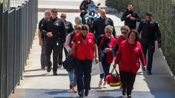 В Афинах 89-летний мужчина ранил пятерых человек из дробовика в госучреждении