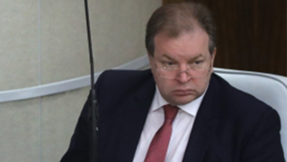 Суд обратил в доход РФ имущество экс-замглавы Минтранса на 6 млрд рублей