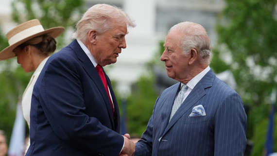 Захарова пошутила над сведениями о родственных связях Трампа и Карла III