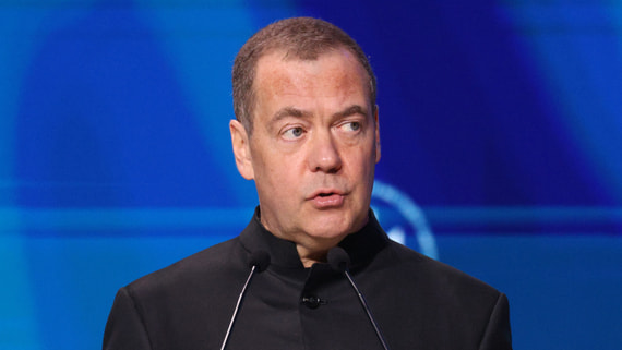 Медведев усомнился в эффективности посредничества США