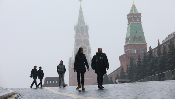 Кремль негативно оценивает помехи со стороны ЕС для желающих поехать в Москву