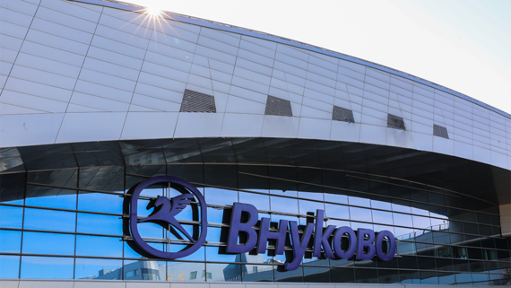 В аэропорту Внуково готовят к вылету задержанные рейсы
