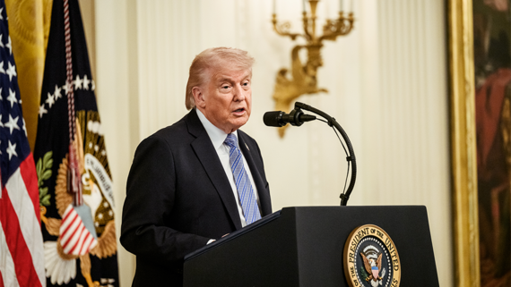Трамп объявил о трехдневном перемирии между Россией и Украиной