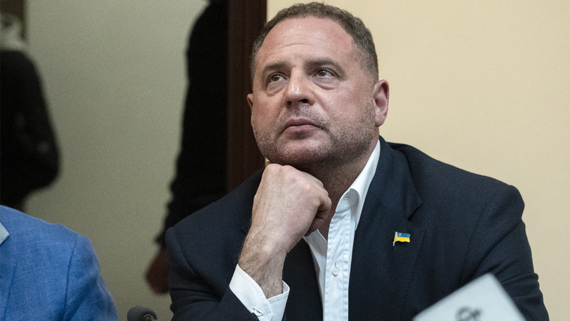 «РИА Новости»: Ермак собирается покинуть Украину