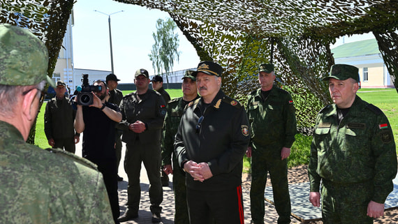 Путин и Лукашенко проводят тренировку ядерных сил по видеосвязи