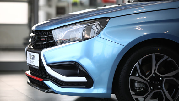 «Делимобиль» впервые пополнил парк LADA Vesta