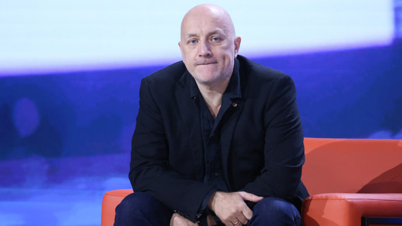 Прилепин решил пока не продлевать контракт для участия в спе