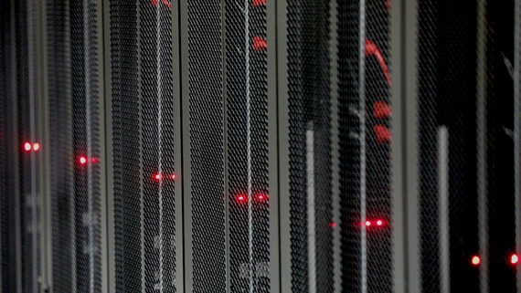 Китай намерен потратить $295 млрд на центры обработки данных