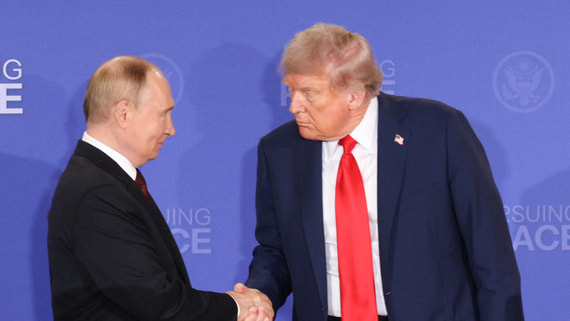Песков не ответил на вопрос, будет ли Путин поздравлять Трам