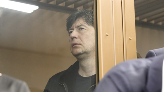 Суд отменил решение о банкротстве экс-владельца банка «Югра»