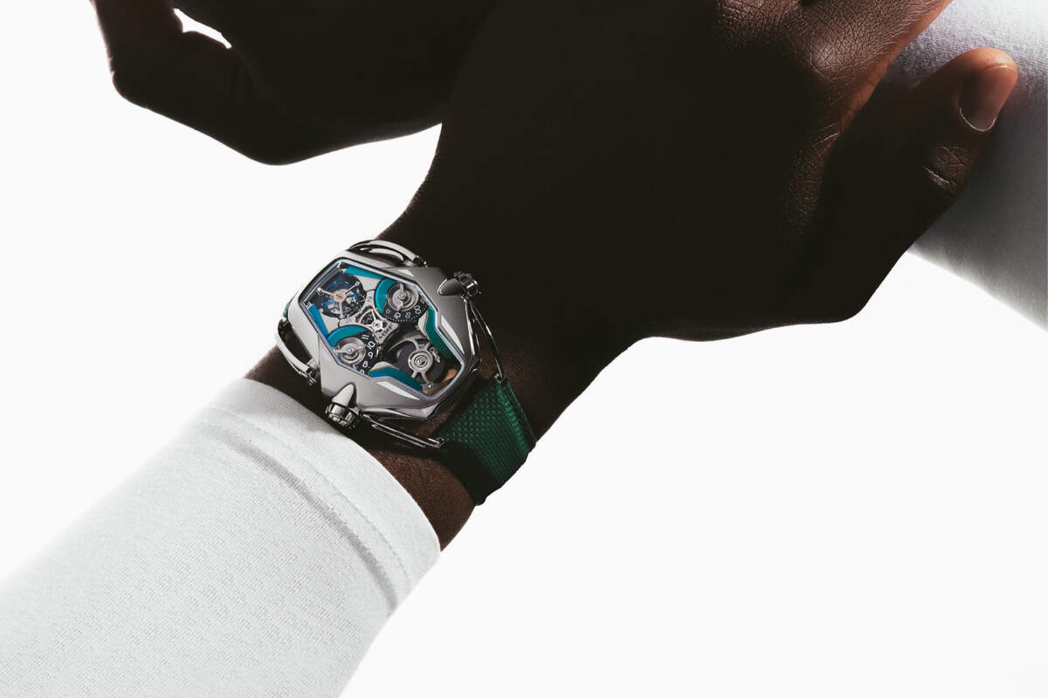 Часы-робот от MB&F: самый дорогой релиз года