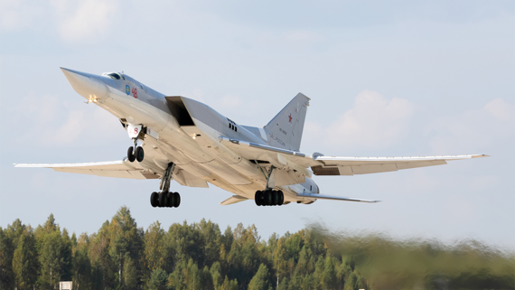 Минобороны сообщило о крушении самолета Ту-22М3 в Иркутской области