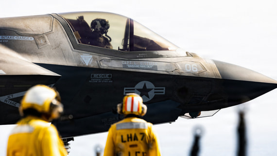 Американские F-35B впервые отработали посадку у северо-западных границ России