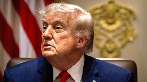 Трамп: Иран нарушил перемирие, атаковав дронами суда в Ормузском проливе