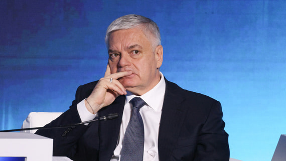 Шишкарев не будет выкупать 49% ГК "Дело" у "Росатома"