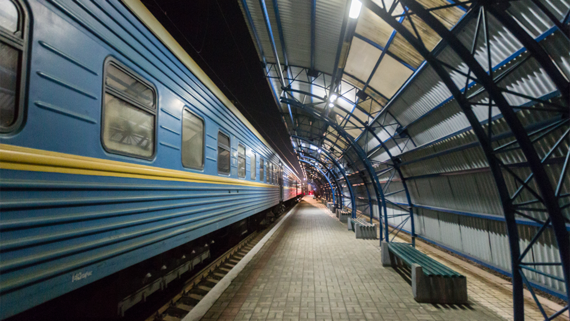 В Крыму временно сократили срок открытия продажи ж/д билетов до 45 суток