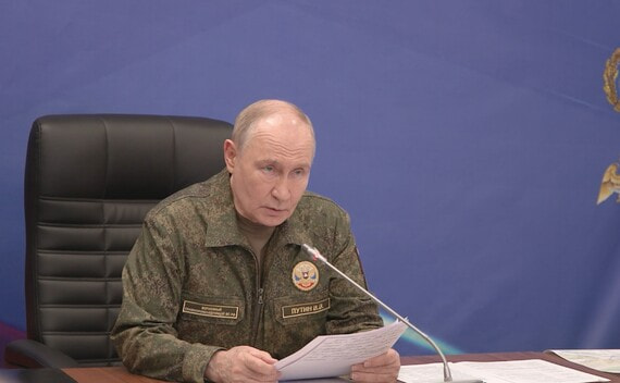 Главные заявления Путина на совещании в пункте объединенной группировки войск