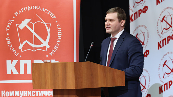 Валентину Коновалову предлагали вступить в Единую Россию