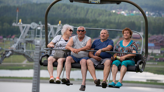 Россияне старше 50 лет готовы к отношениям независимо от уровня дохода партнера
