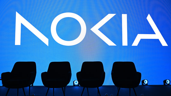 Nokia выпустит "умный" кнопочный телефон: новости, которые вы могли пропустить