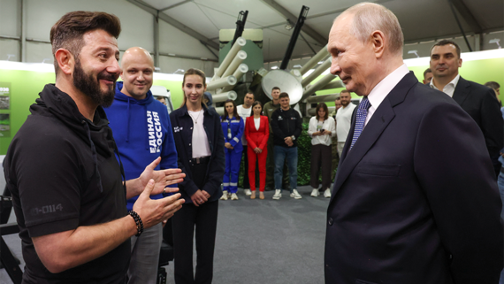 Галустян представил Путину проект шоу «Битва дронов»