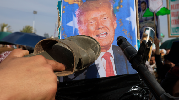 CNN: Трамп продвигал в Truth Social более 20 компаний после покупки их акций