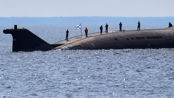 Атомный подводный крейсер «Ульяновск» вывели из эллинга «Севмаша»