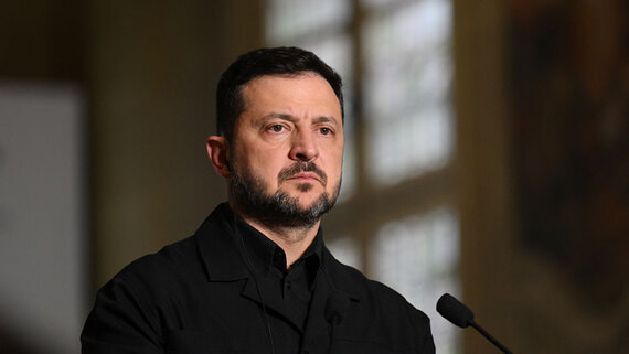 Зеленский опустился на девятое место в рейтинге доверия